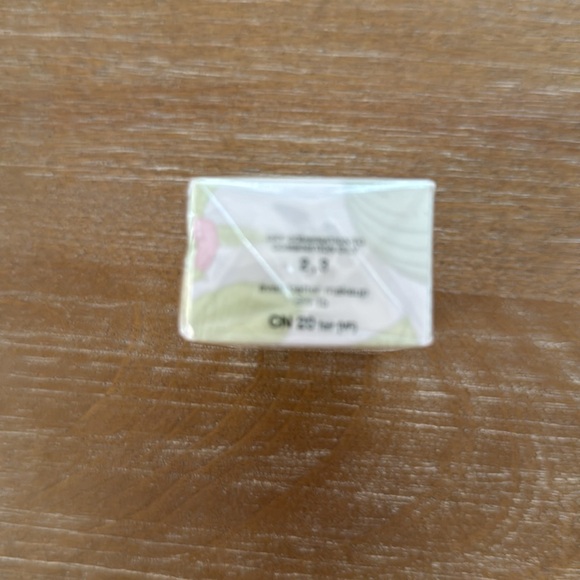 Clinique Even Better Makeup CN 20 Fair - Picture 2 of 2